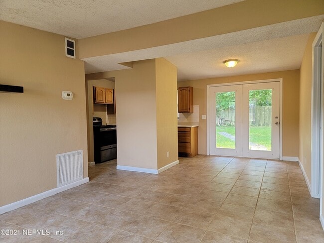 115 Saratoga Cir S in Atlantic Beach, FL - Building Photo - Building Photo