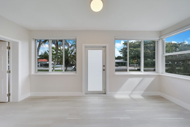 4420 SW 4th St in Coral Gables, FL - Building Photo - Building Photo