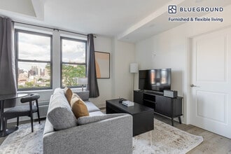 45 W 81st St-Unit -FL8-ID2002 in New York, NY - Building Photo - Building Photo