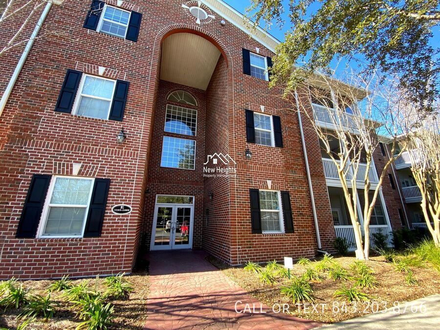 1607 Cambridge Lakes Dr in Mount Pleasant, SC - Building Photo