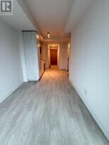 35 Parliament St in Toronto, ON - Building Photo