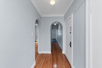 2344 W School St in Chicago, IL - Foto de edificio - Building Photo