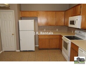 304 Jeff Gordon Dr in Harker Heights, TX - Building Photo - Building Photo