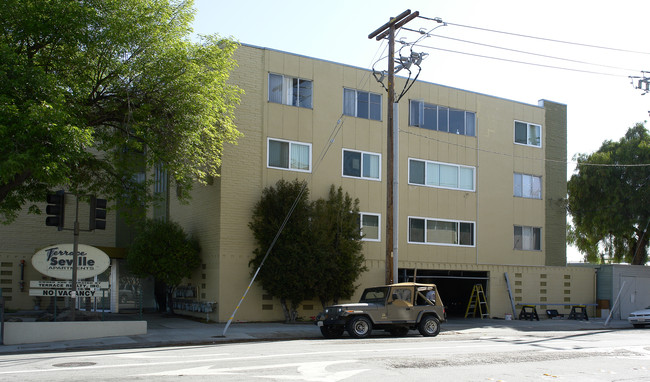 Terrace Seville Apartments in Redwood City, CA - Building Photo - Building Photo