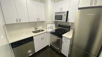 5 AVENUE, Unit 12E in New York, NY - Building Photo