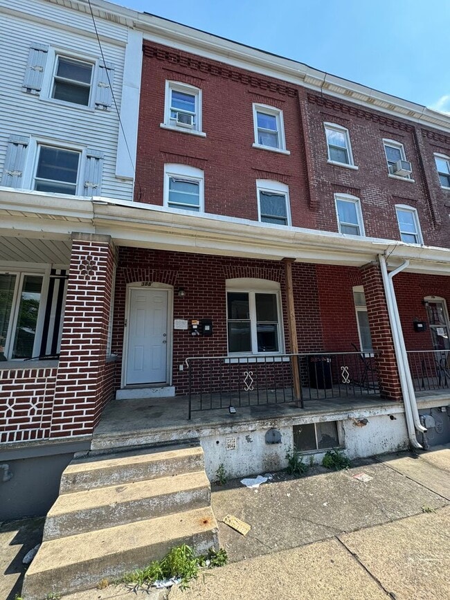 property at 388.5 Greenleaf St