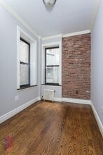 309 E 8th St in New York, NY - Building Photo - Building Photo