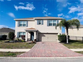 10601 Crossback Ln in Lehigh Acres, FL - Building Photo