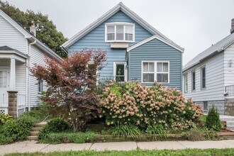 627 E Potter Ave in Milwaukee, WI - Building Photo - Building Photo