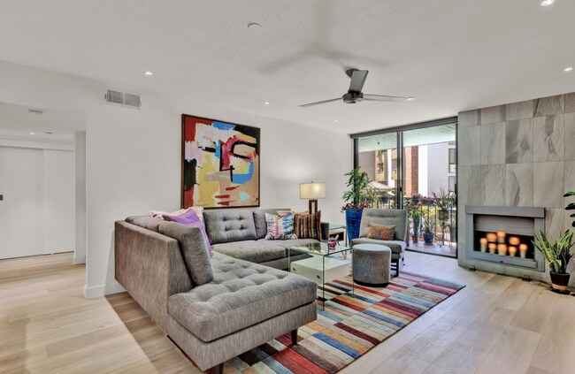 750 State St in San Diego, CA - Building Photo - Building Photo