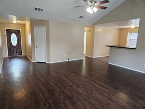 2704 Orion Dr in League City, TX - Building Photo - Building Photo