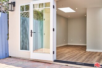 10394 Keswick Ave in Los Angeles, CA - Building Photo - Building Photo