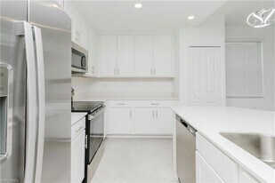 18461 Copperhead Ct N in Lehigh Acres, FL - Building Photo