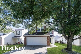 9135 Allegro Dr in Indianapolis, IN - Building Photo