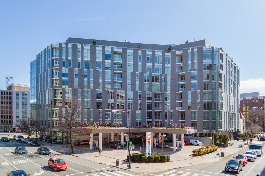 Residences at 22 West in Washington, DC - Building Photo