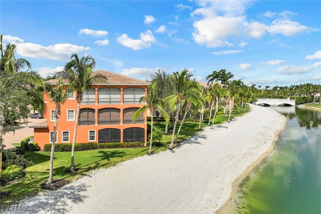 10791 Vivaldi Ct in Ft. Myers, FL - Building Photo