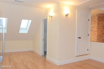 26 Putnam St-Unit -Apt 5 in Somerville, MA - Building Photo - Building Photo
