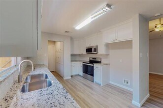 4101 Tulip Tree Ct in Fort Worth, TX - Building Photo - Building Photo