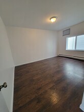 389 Avenue E, Unit 4 in Bayonne, NJ - Building Photo - Building Photo