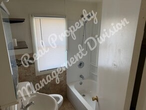 1407 E Reservoir St in Springfield, IL - Building Photo - Building Photo