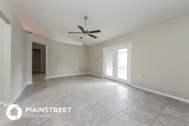 945 Delano Ct in Kissimmee, FL - Foto de edificio - Building Photo