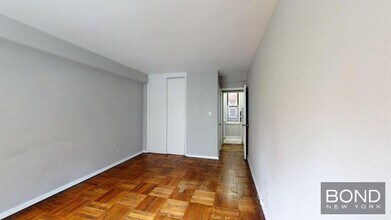 340 E 58th St in New York, NY - Building Photo - Building Photo