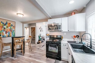 1408 Lawrence St in Eugene, OR - Building Photo