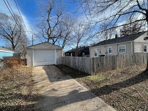 3830 Blondo St in Omaha, NE - Building Photo - Building Photo