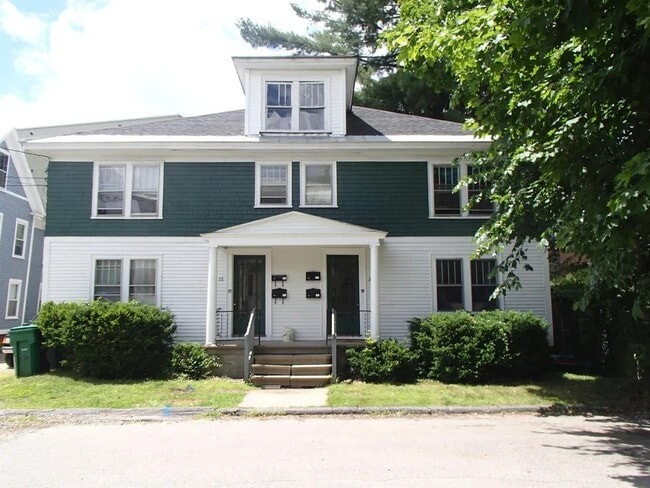 30 Roxbury Ct, Unit 30 A
