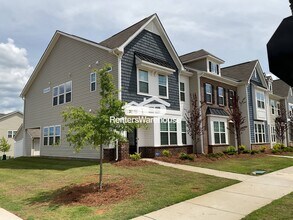 13905 Castle Nook Dr in Charlotte, NC - Building Photo - Building Photo