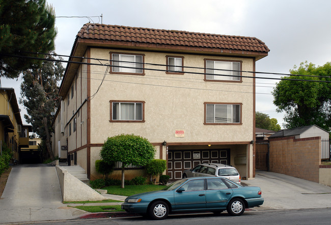 345 E Hazel St in Inglewood, CA - Foto de edificio - Building Photo