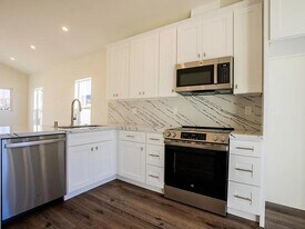 3259 Cole Ave in Simi Valley, CA - Building Photo