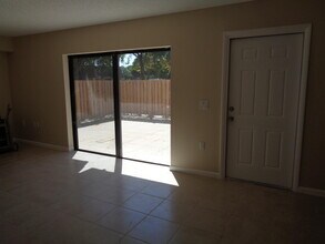 505 5th Way in West Palm Beach, FL - Building Photo - Building Photo