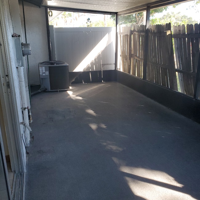 property at 7240 Parkside Villas Dr