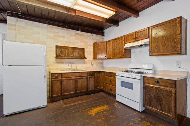 property at 3120 N Romero Rd