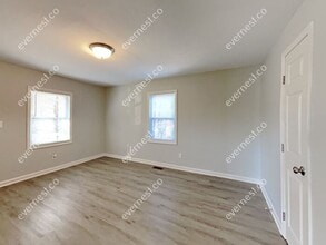 2036 Phillips Dr SE in Atlanta, GA - Building Photo - Building Photo