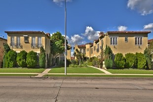 1047-1053 S Orange Grove Ave Apartamentos