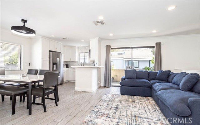 13095 Hubbard St in Los Angeles, CA - Building Photo - Building Photo