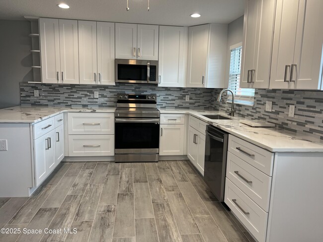 340 Sea Grape St in Indialantic, FL - Building Photo - Building Photo
