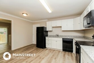 6130 N Eugene Field Rd in Kansas City, MO - Foto de edificio - Building Photo