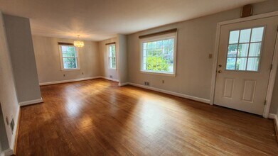 2901 Cherry St in Falls Church, VA - Building Photo - Building Photo