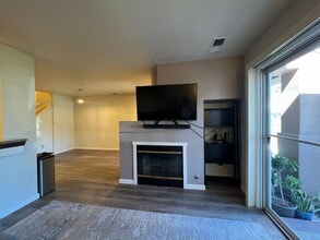 7007 Rodling Dr in San Jose, CA - Building Photo - Building Photo