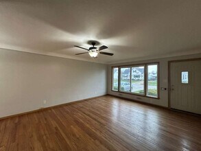 30021 Oakdale Rd in Willowick, OH - Building Photo - Building Photo