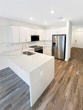 145 SW 170th Ave in Pembroke Pines, FL - Building Photo - Building Photo