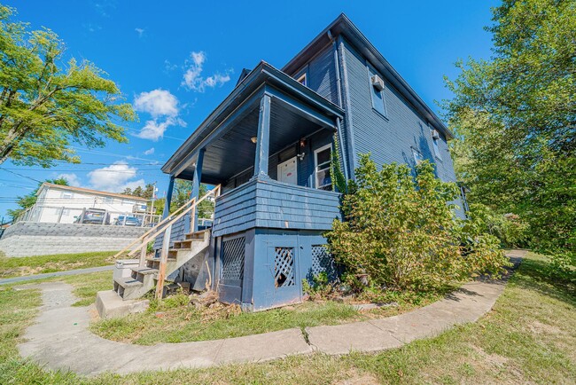 400 Fife Ave in Morgantown, WV - Building Photo - Building Photo