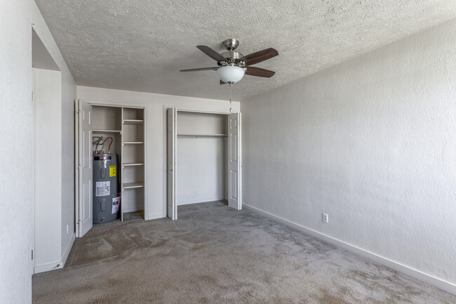 Walnut Court in Spokane, WA - Building Photo - Interior Photo