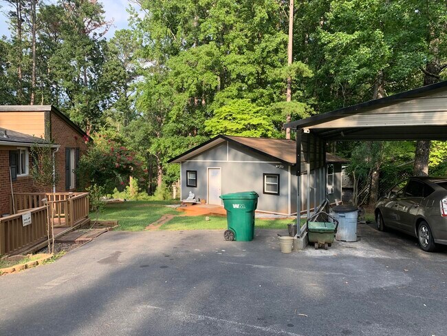 4107 Vern Sikking Rd in Appling, GA - Foto de edificio - Building Photo
