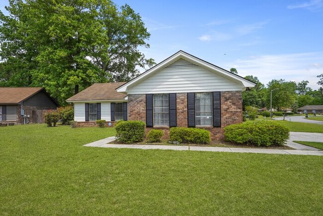 126 Brandlewood Dr in Savannah, GA - Building Photo - Building Photo