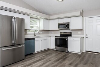 2929 Owl Ct in Green Cove Springs, FL - Building Photo - Building Photo