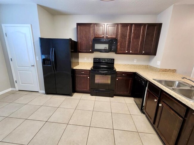 335 Arbor Lakes Dr in Davenport, FL - Building Photo - Building Photo